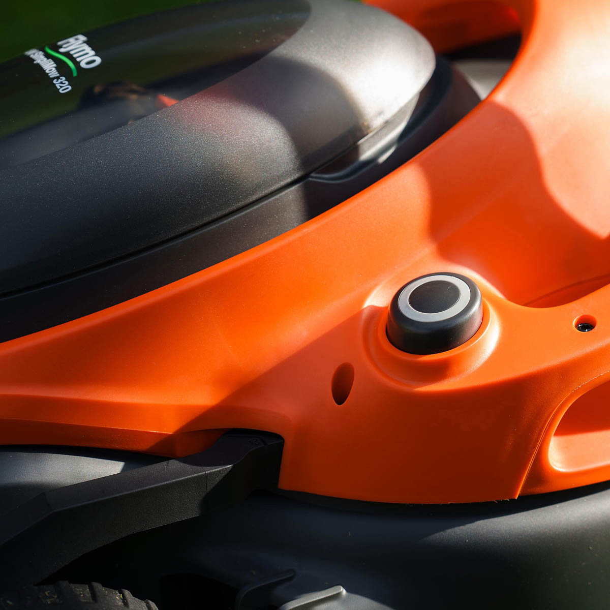 Flymo Lawnmower Cordless 18V 4Ah Li-ion 18VSimplimow320Kit Rotary Grass Cutter - Image 6