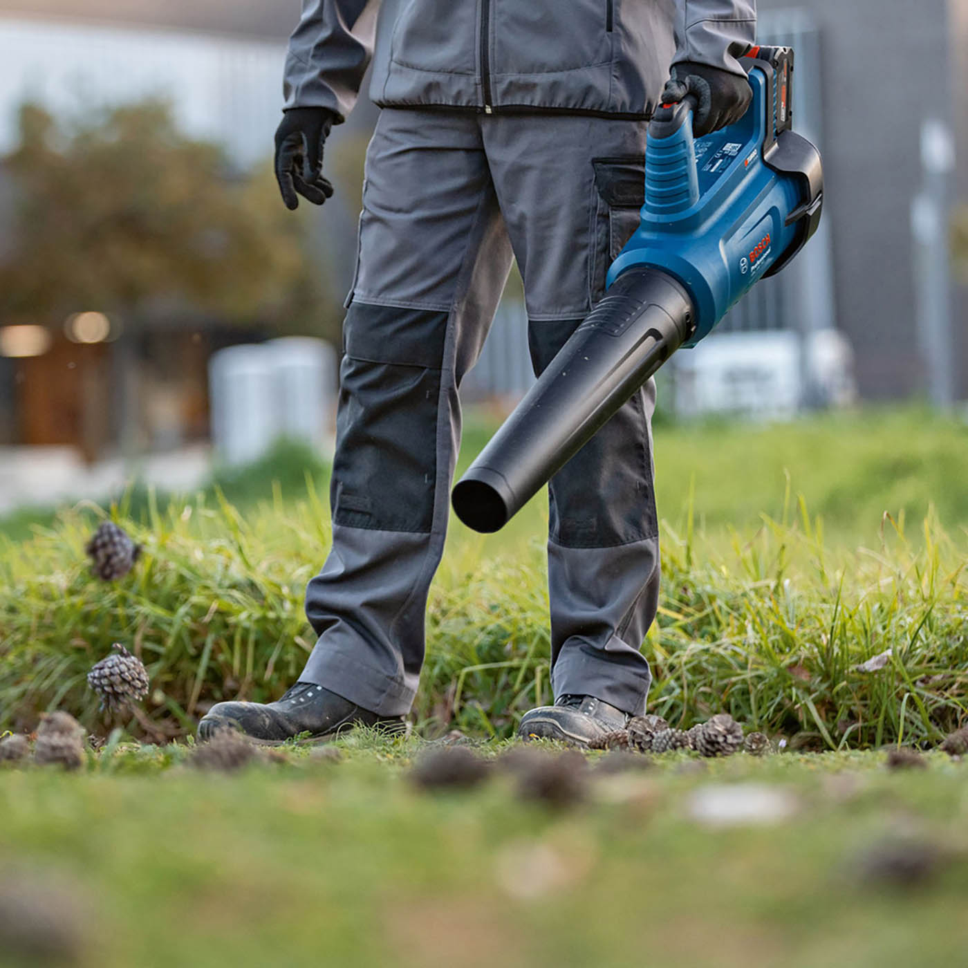 Bosch Leaf Blower Cordless GBL 18V-750 Brushless 18V Coolpack Body Only - Image 7