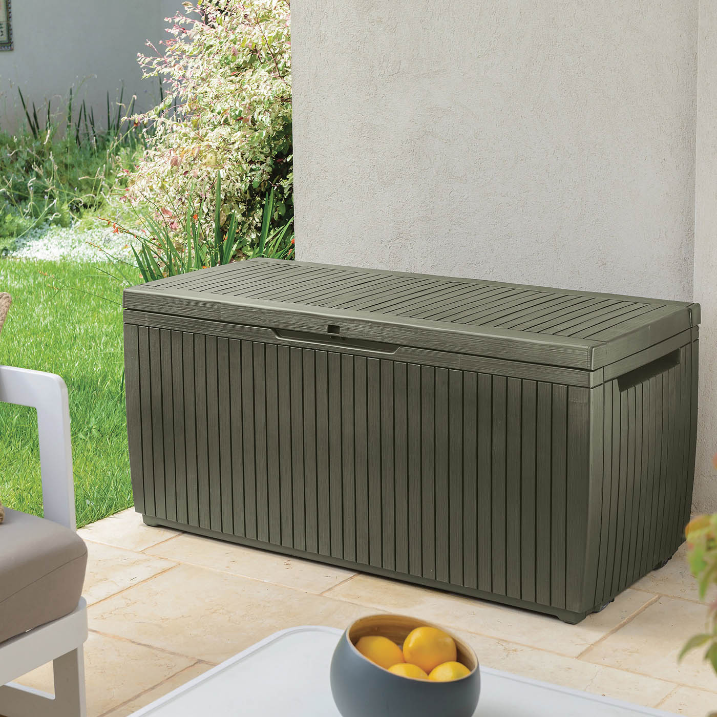 Keter Darwin 305L Resin Garden storage box - Green - Image 5