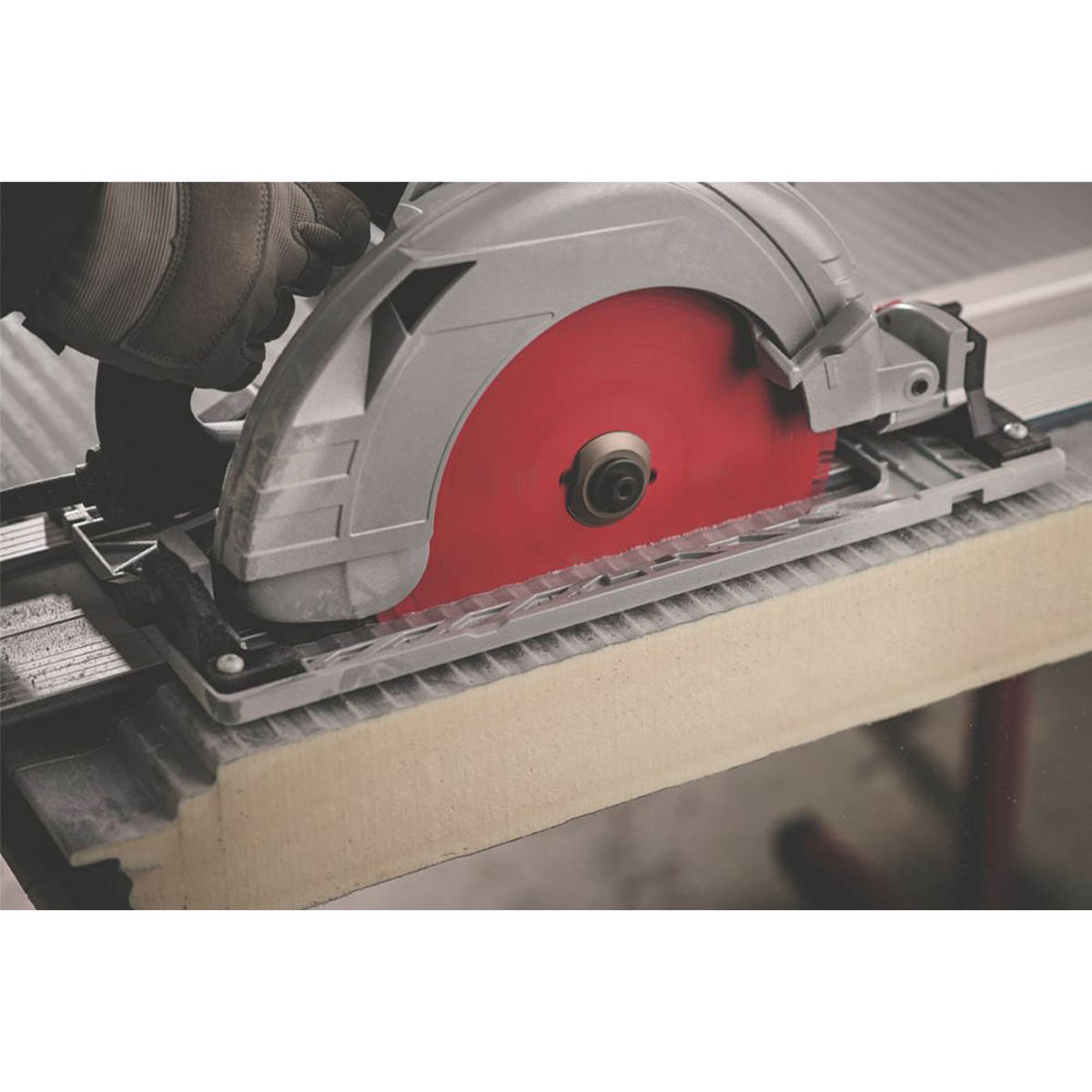 Freud Circular Saw Blade F03FS09887 Multi-Material Fine Cut 216mm x 30mm 40T - Image 2