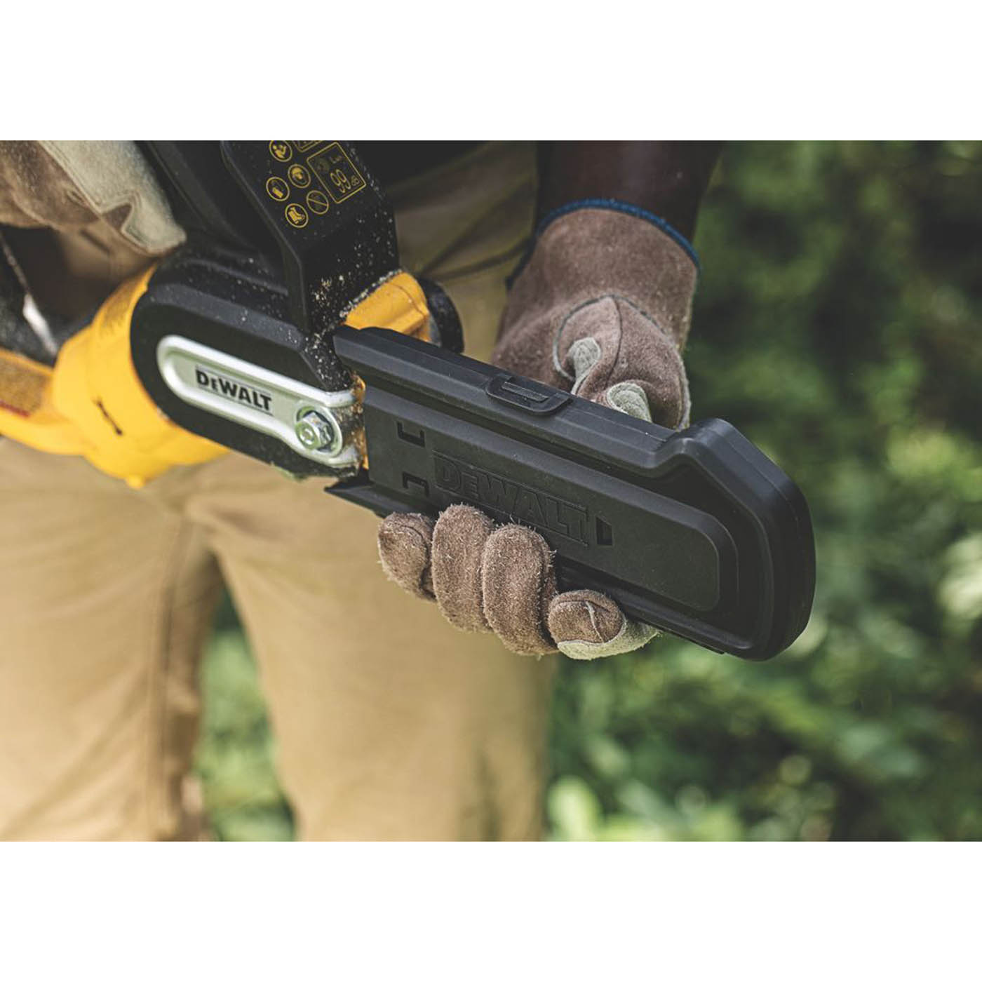 DEWALT Cordless Chainsaw DCMPS520N-XJ 18V Li-Ion XR Brushless 20cm Pruning Bare - Image 6
