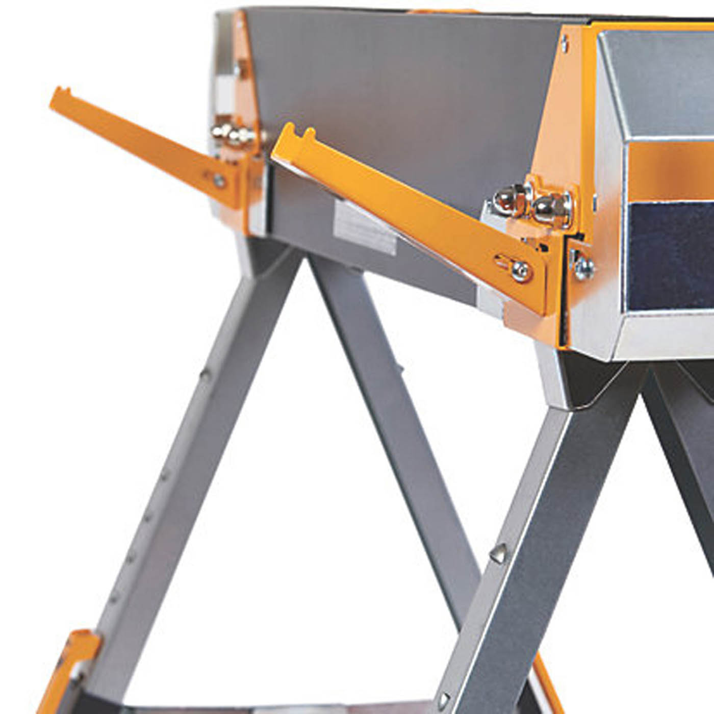 Toughbuilt Sawhorse TB-C700-2 Heavy Duty Portable Workstation 900mm Pair - Image 6