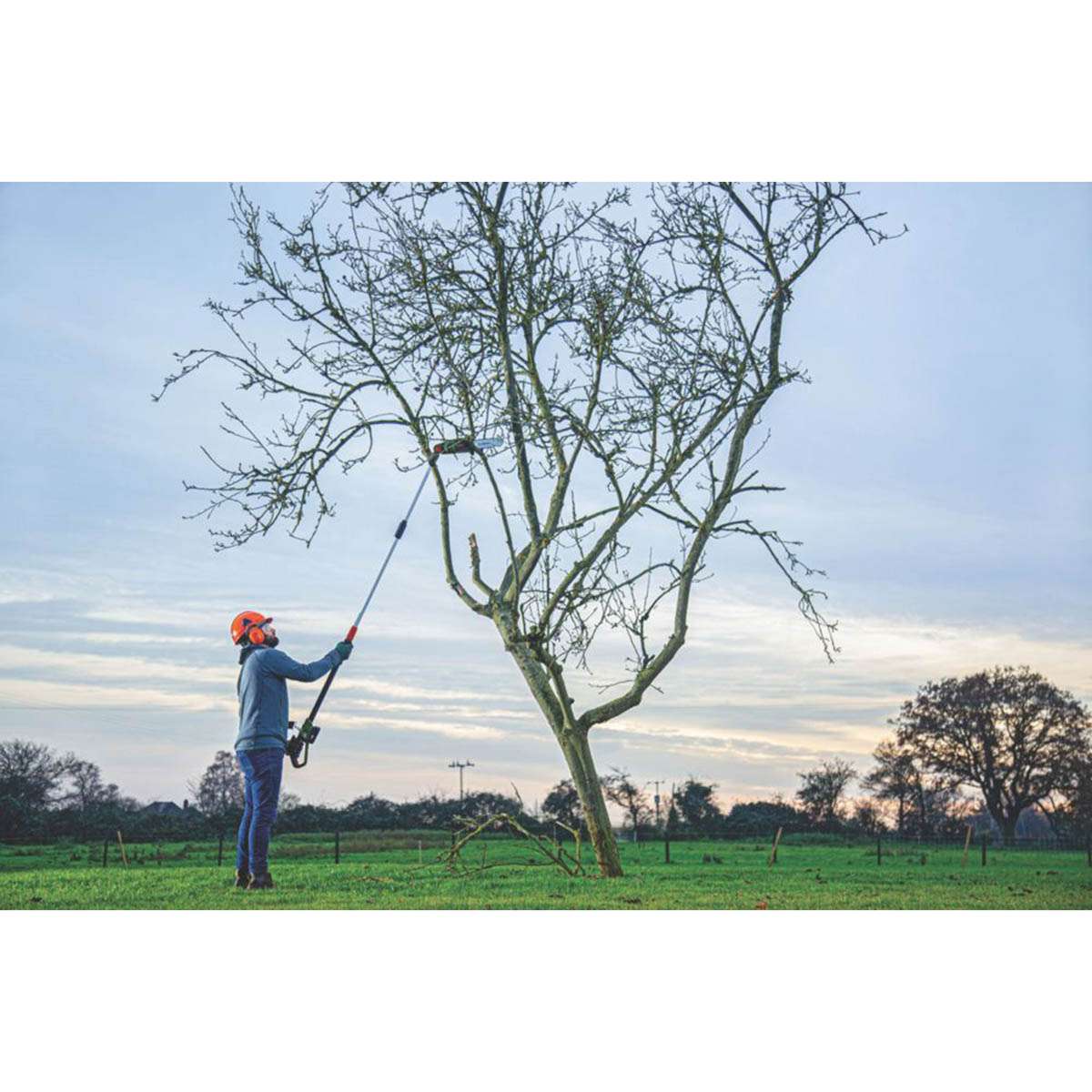 Bosch Chain Pole 20cm Cordless Telescopic 18V Li-Ion Power for All Body Only - Image 6