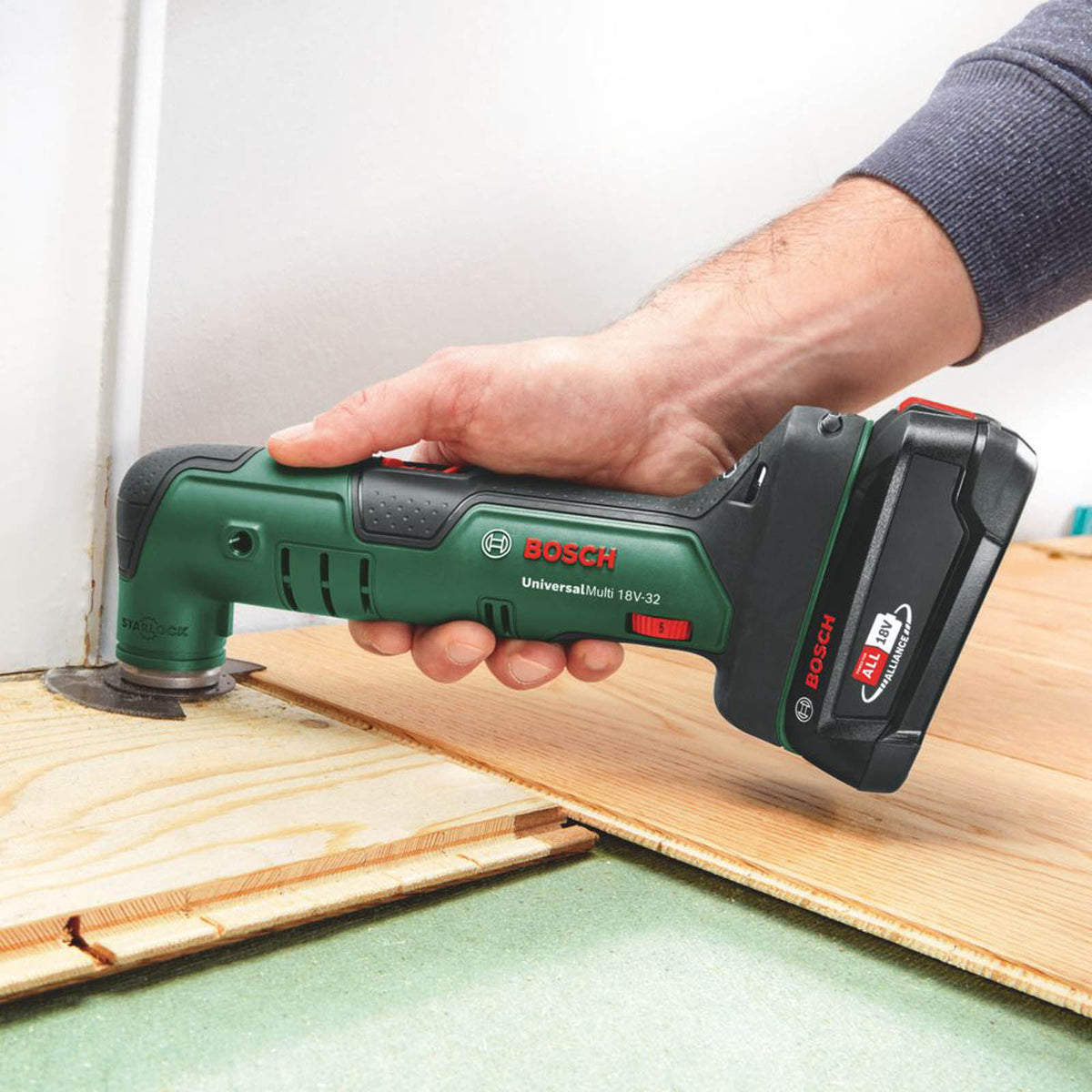 Bosch UniversalMulti 18V-32 18V Li-Ion Power for All Cordless Multi-Tool - Bare - Image 3