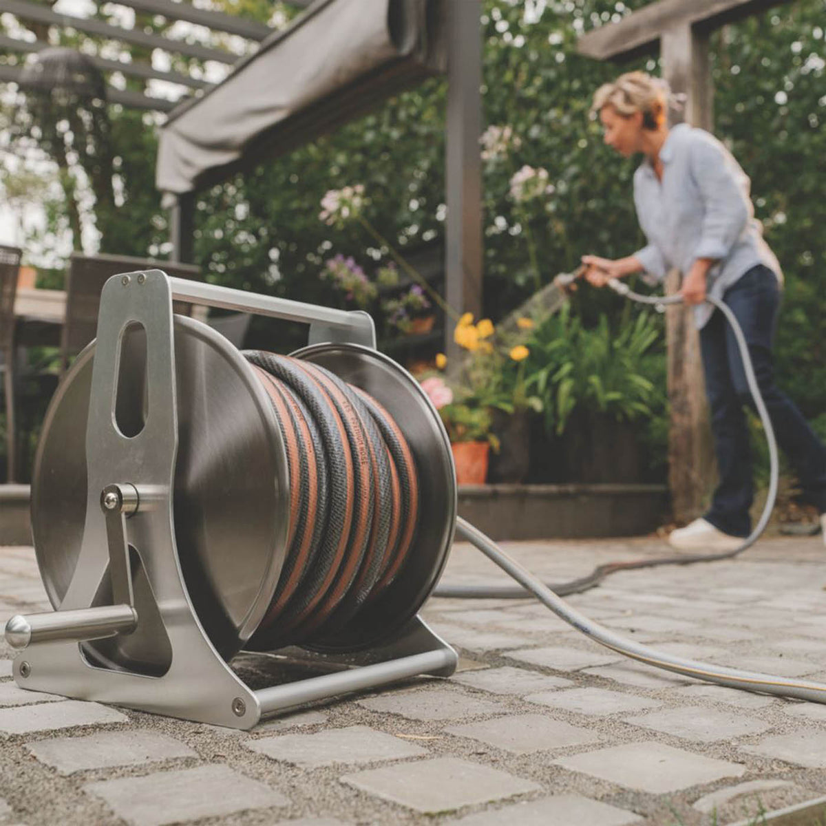 Garden Hose Reel Pipe Cart 30m 6 Spray Patterns Outdoor Watering Portable - Image 3