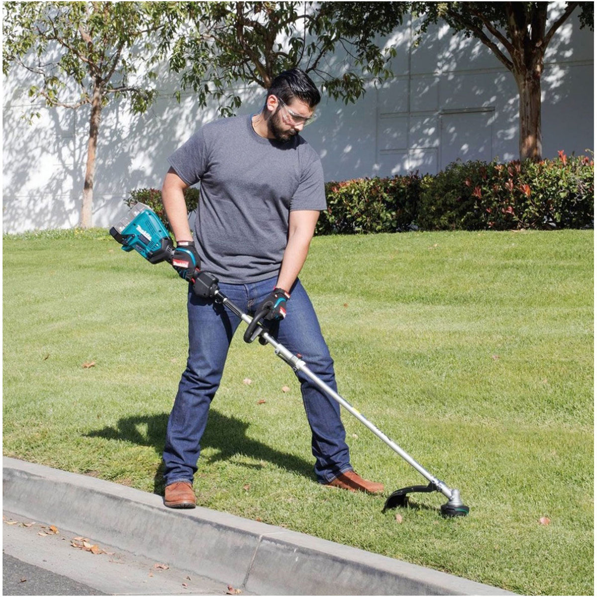 Makita Cordless Power Head DUX60Z Loop Handle Brushless Li-ion LXT Dual 18V Bare - Image 3