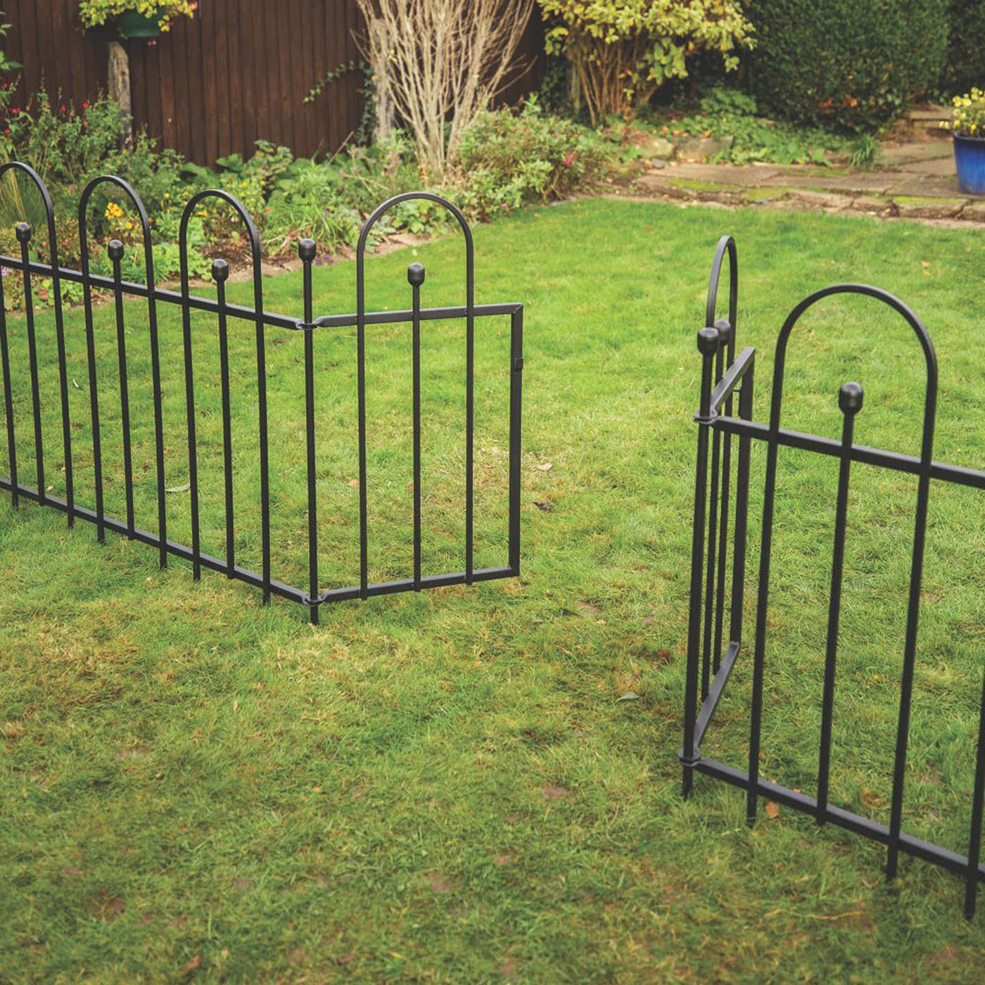 Apollo Fence Gates Double Swing Easy Fit Galvanised Steel Matt Black 94cm x 92cm - Image 3