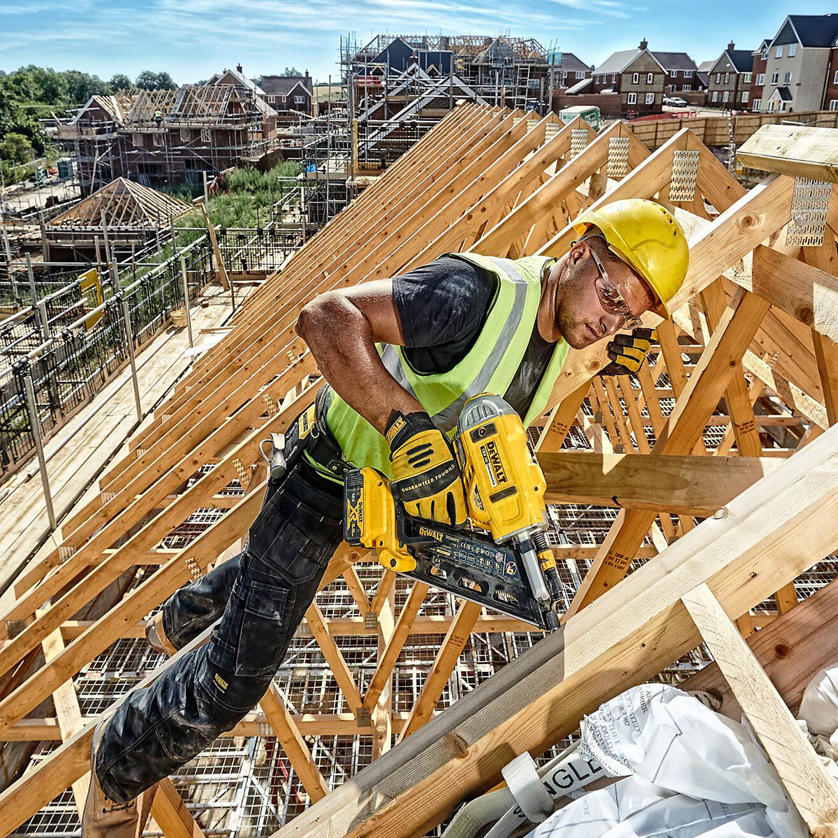 DeWalt Nail Gun Cordless 18V Li-ion DCN692N-XJ First Fix 90mm Compact Body Only - Image 6