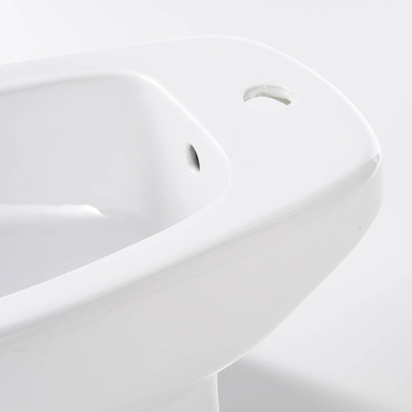 GoodHome Baciu Freestanding MJZ-06 Bidet with fixing kit - Image 6