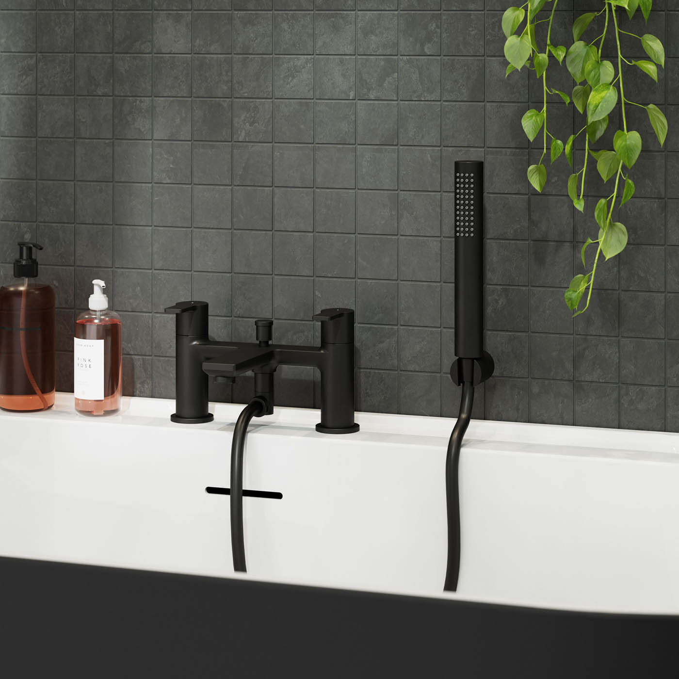 GoodHome Akita Matt Black Deck-mounted Bath mixer tap with shower kit - Image 2