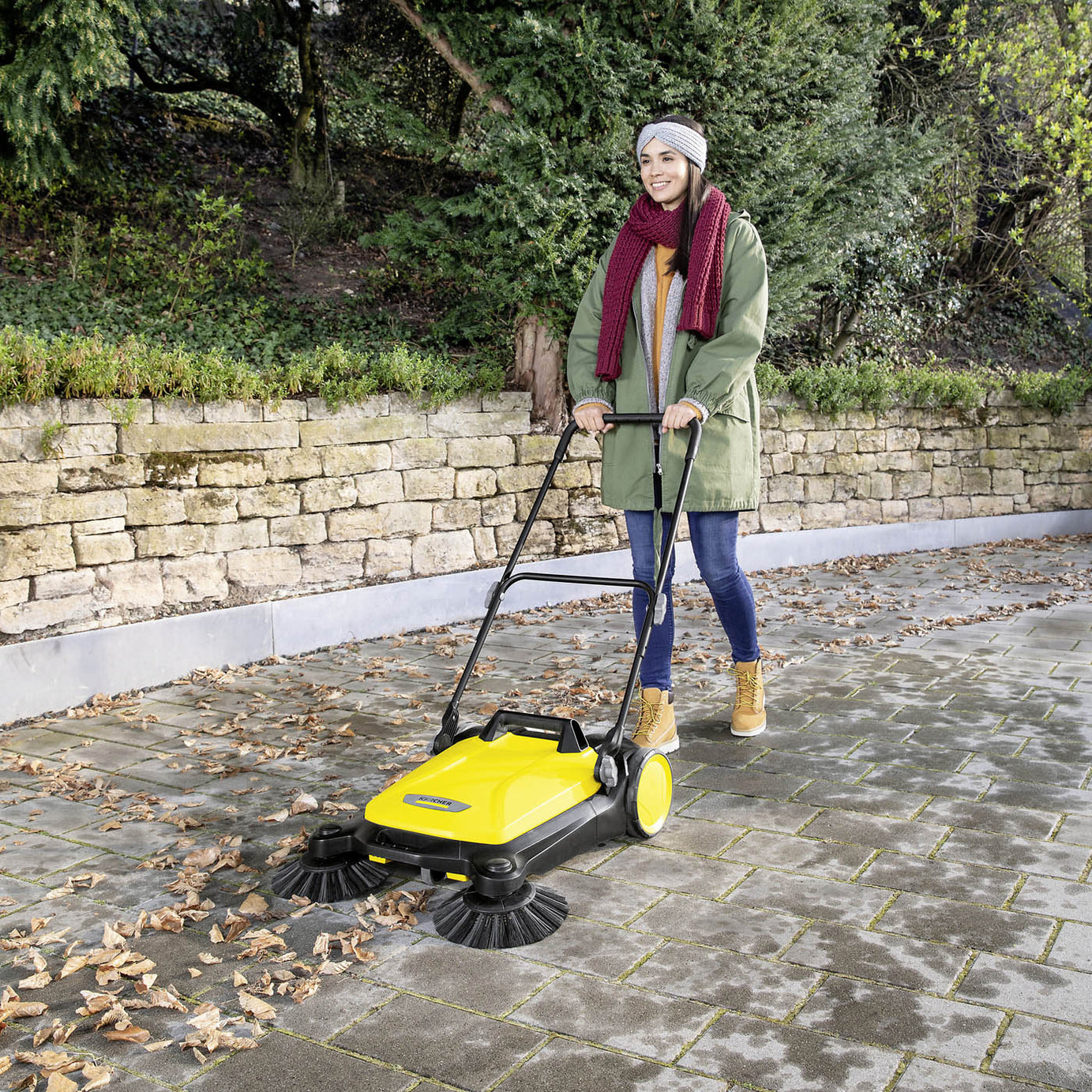 Kärcher S4 Twin Cordless Yellow Floor sweeper - Image 9