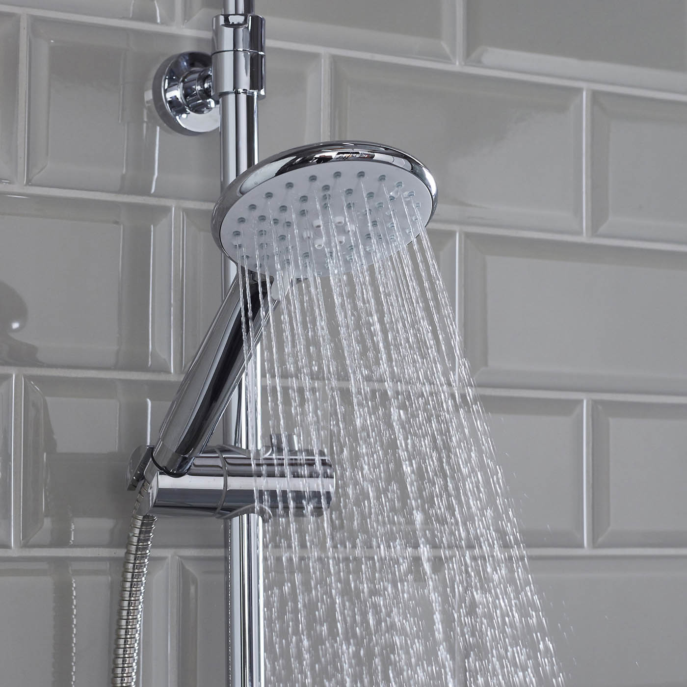 Bristan Buzz Chrome effect Rear fed Thermostatic Mixer Shower with 2 heads - Image 9