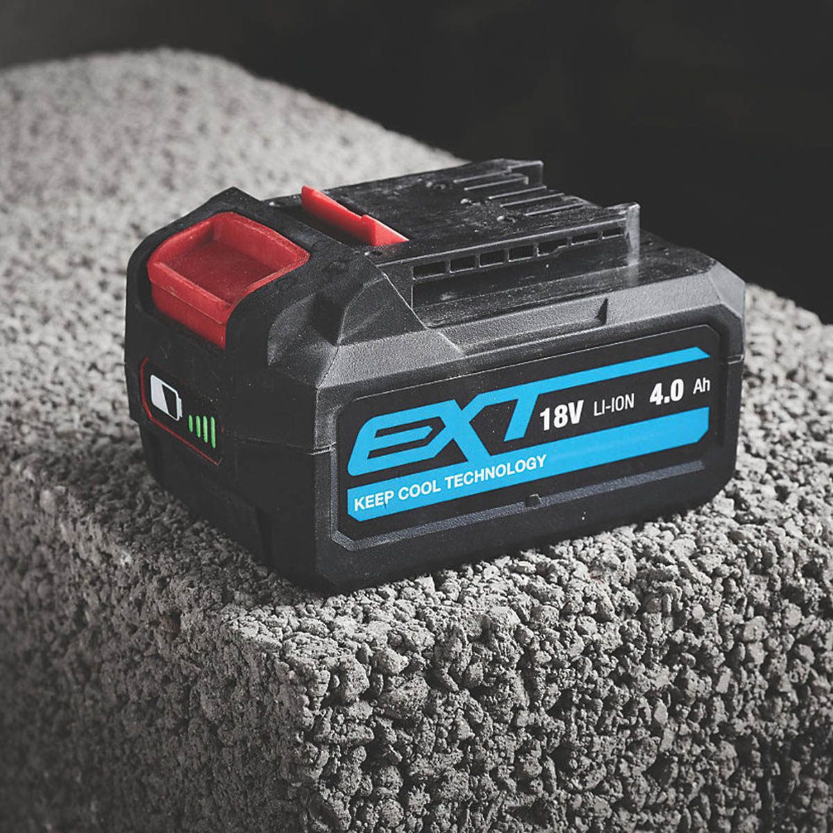 Erbauer Power Tool Battery EBAT18LI4 18V EXT Keep Cool 4Ah Li-Ion Powerful - Image 2