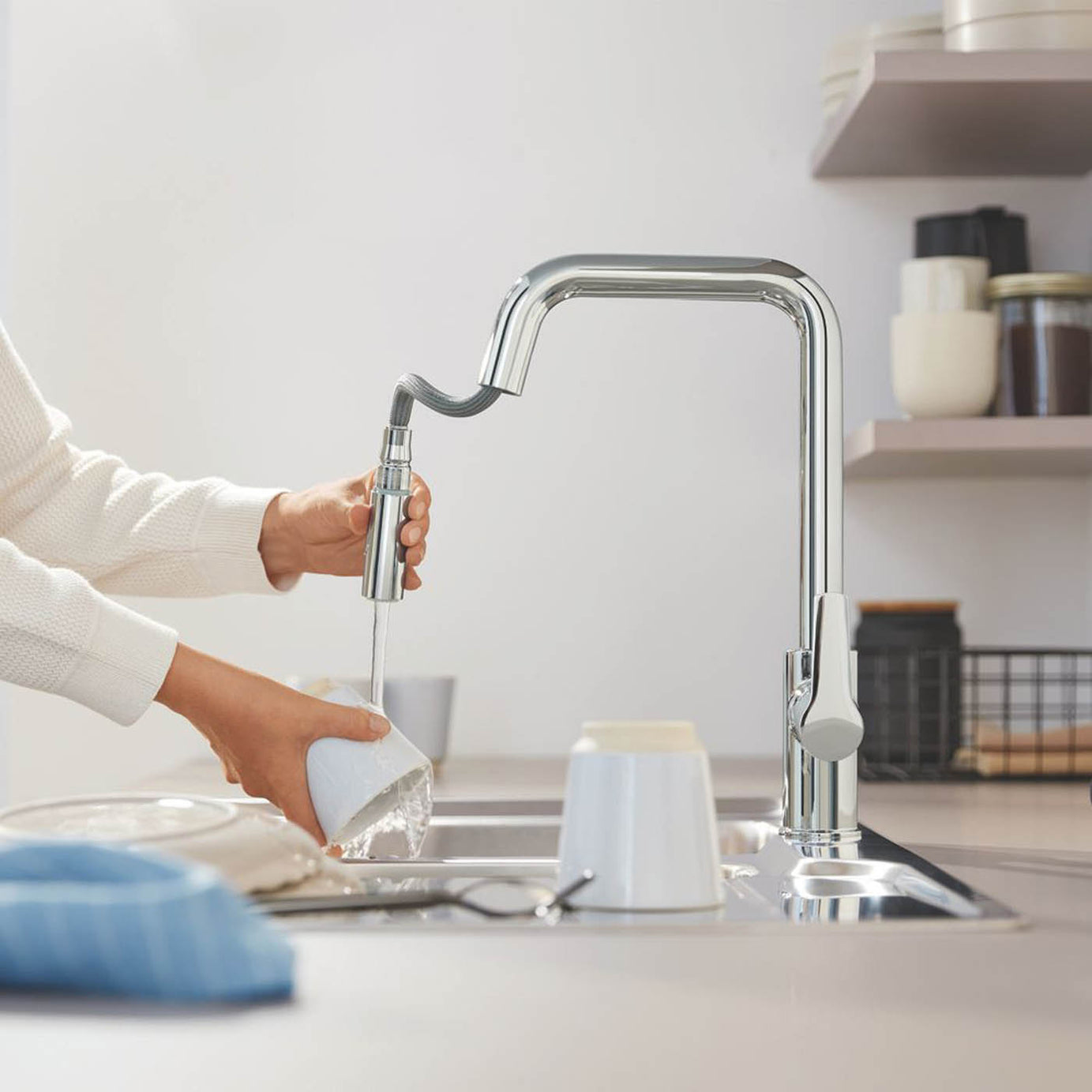 Grohe Kitchen Tap Mono Mixer Chrome Single Lever Pull Out Spout Modern Faucet - Image 3