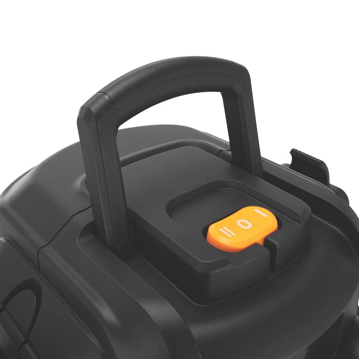Titan TTB1353VAC 1400W 40Ltr  Wet & Dry Vacuum 220-240V - Image 3