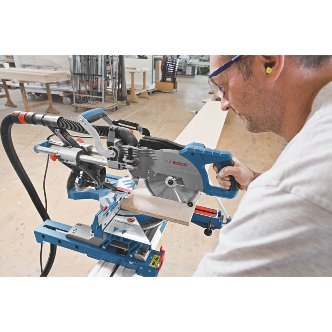 Bosch Compound Mitre Saw Electric GCM8SJL 216mm Single Bevel Sliding Heavy Duty - Image 4