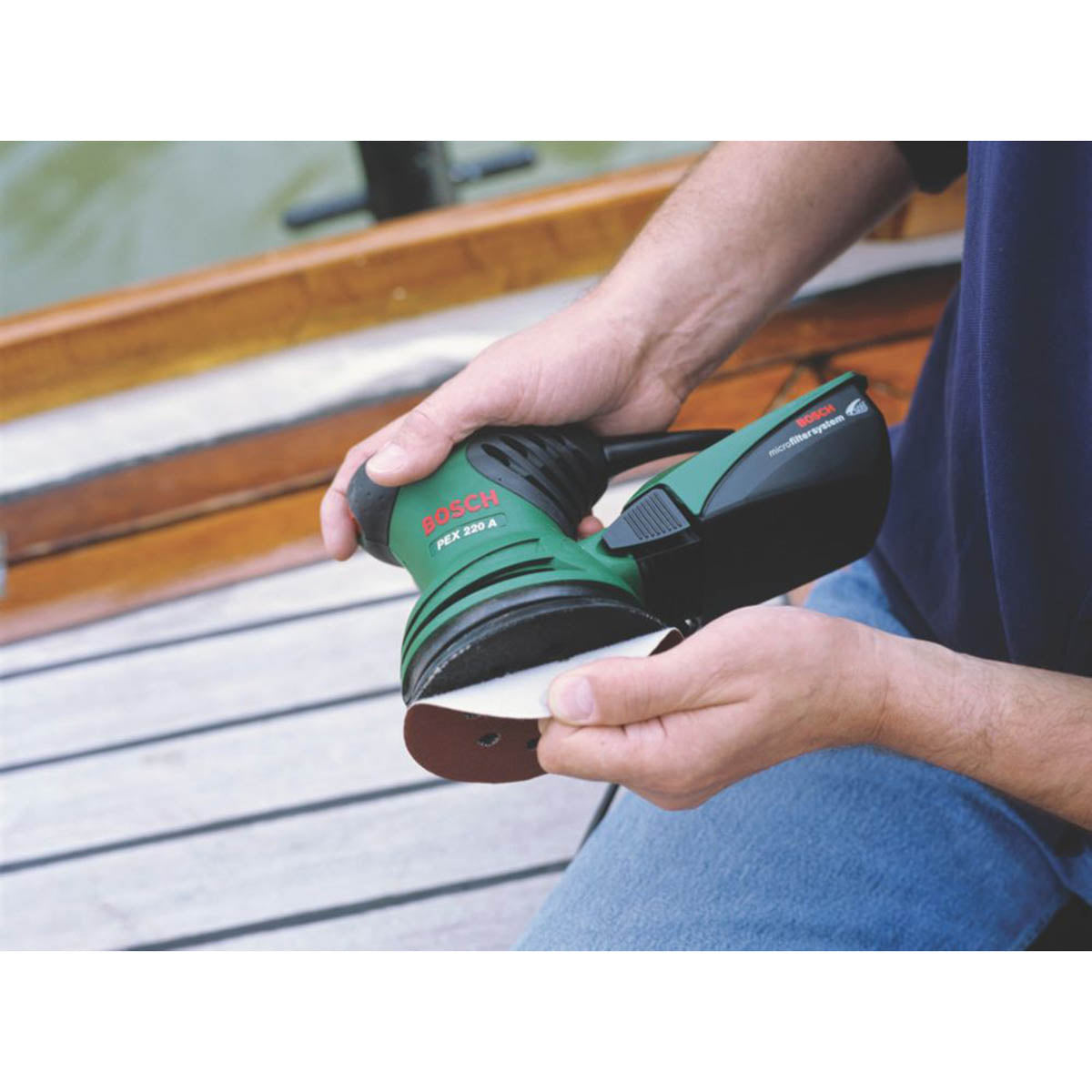 Bosch Orbital Sander Electric PEX220A Ergonomic Soft Grip Lightweight 220W - Image 2