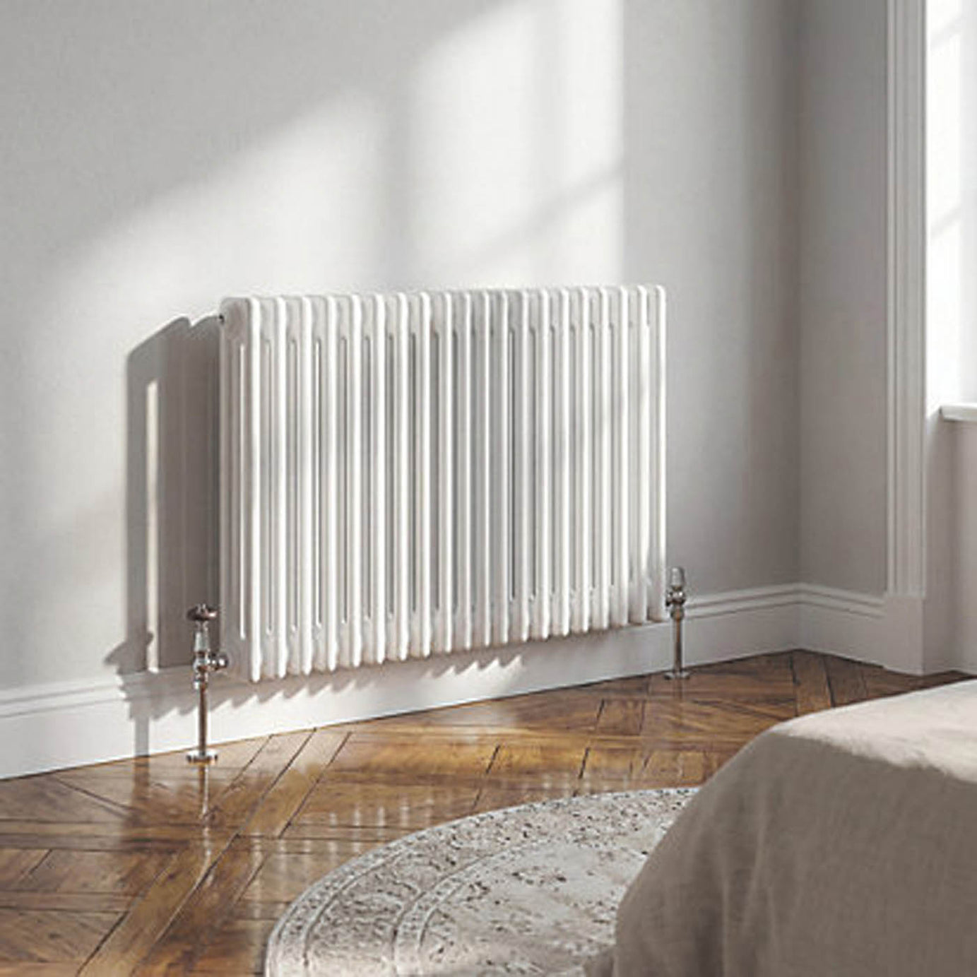 Flomasta 600mm x 1010mm 4366BTU White Horizontal 3 Column Radiator - Image 2