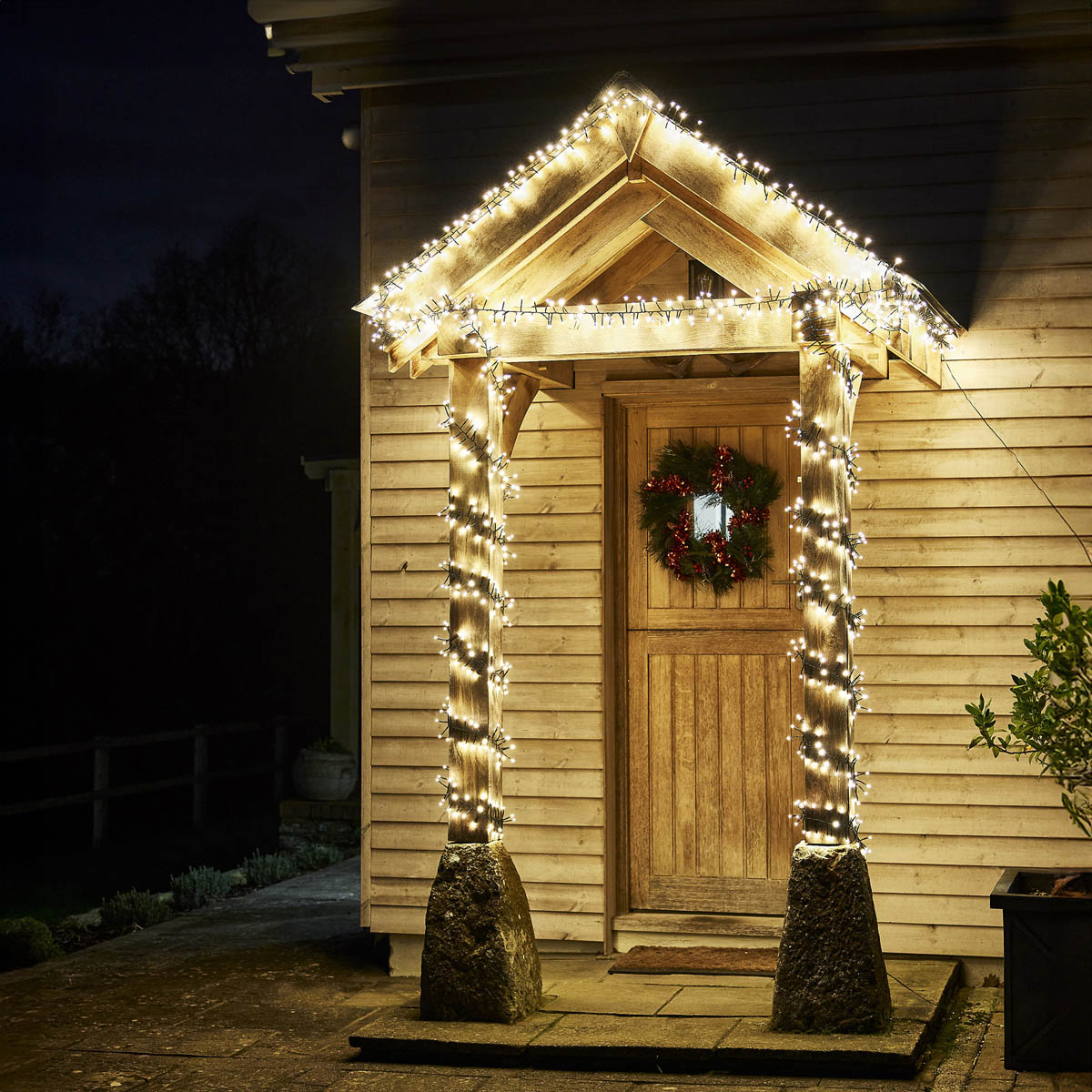 LED Christmas String Lights Cluster 2000 Warm White Timer Indoor Outdoor Home - Image 1