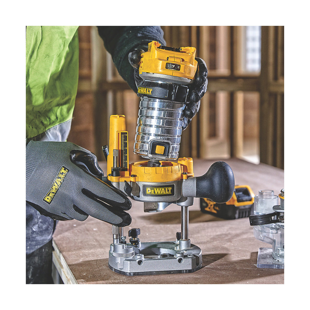 DeWalt Cordless Routers Brushless ¼” (8mm) Variable Speed Router Bare Unit - Image 3