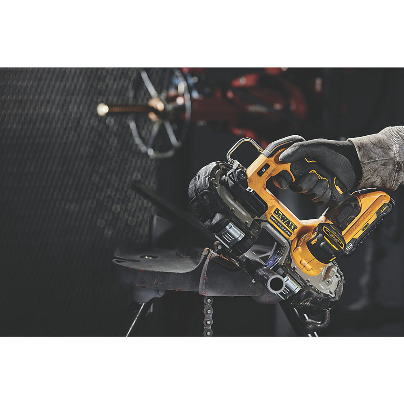 DeWalt Bandsaw Cordless DCS377NT-XJ Brushless Li-Ion Blade 690mm 18V Body Only - Image 3