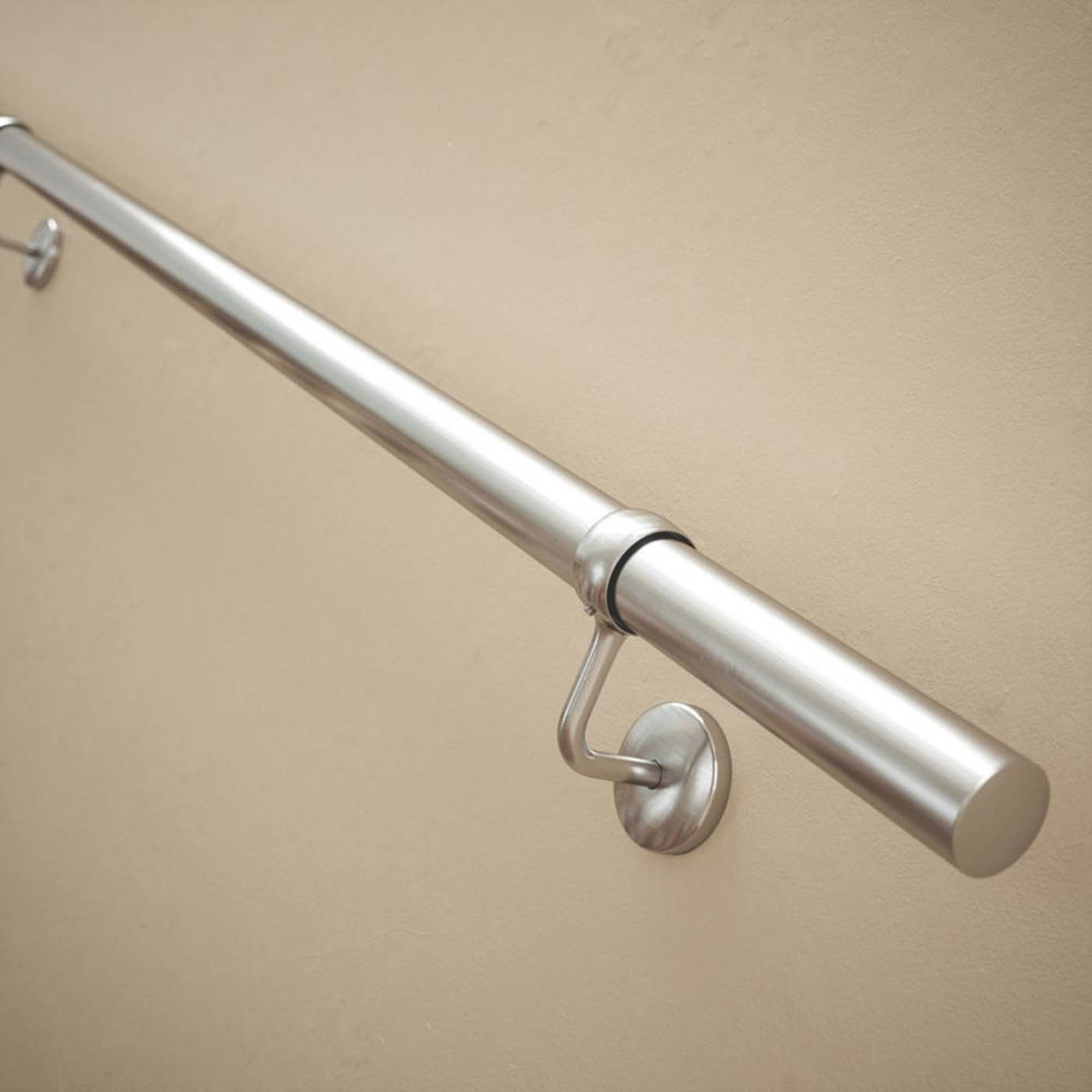 Rothley Steel Handrail Kit Brushed Silver Mould Resistant Durable 3600mm - Image 2