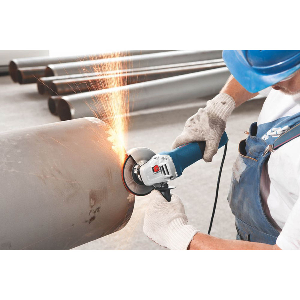 Bosch GWS 7-115 720W 4 1/2"  Electric Angle Grinder 240V - Image 4