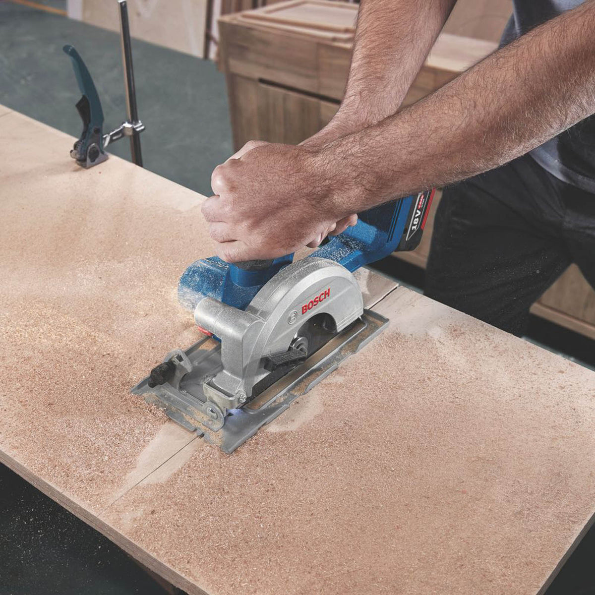 Bosch Circular Saw Cordless Powerful Compact 140mm AMPShare 18V Li-Ion Body Only - Image 2