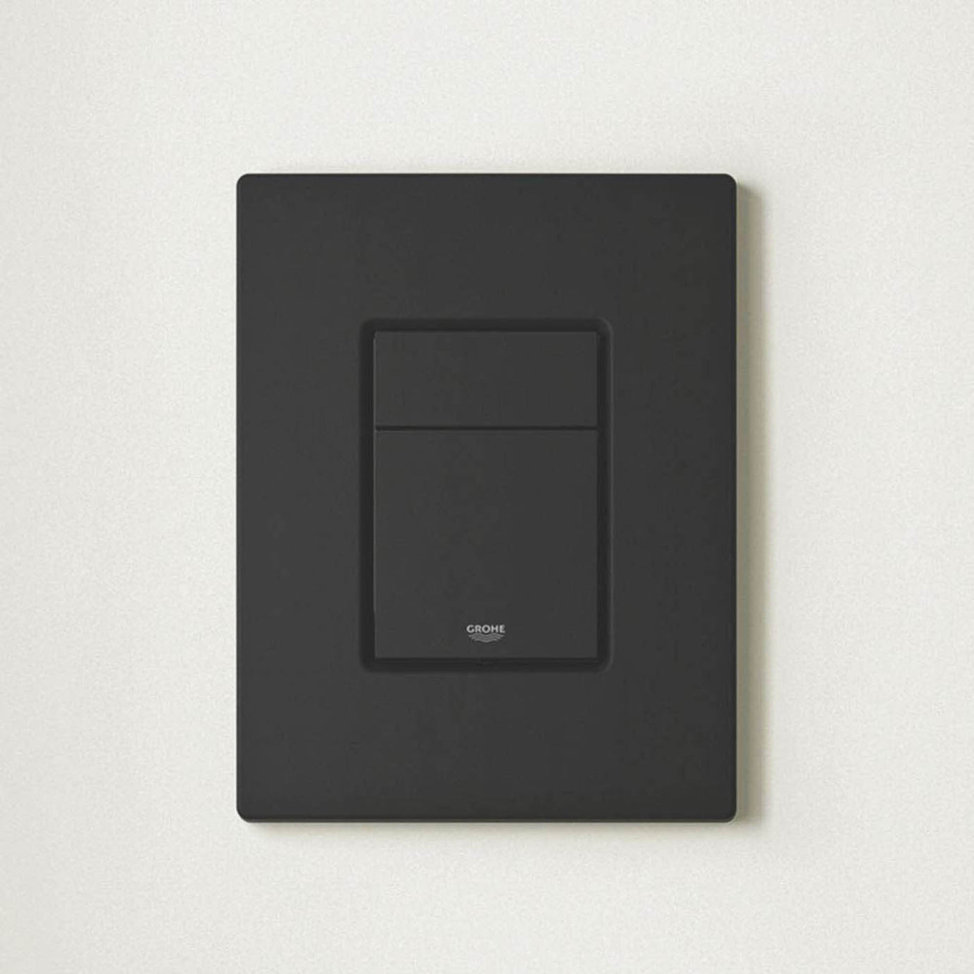Grohe Solido Matt Black 3-in-1 Toilet Frame 1130mm - Image 5