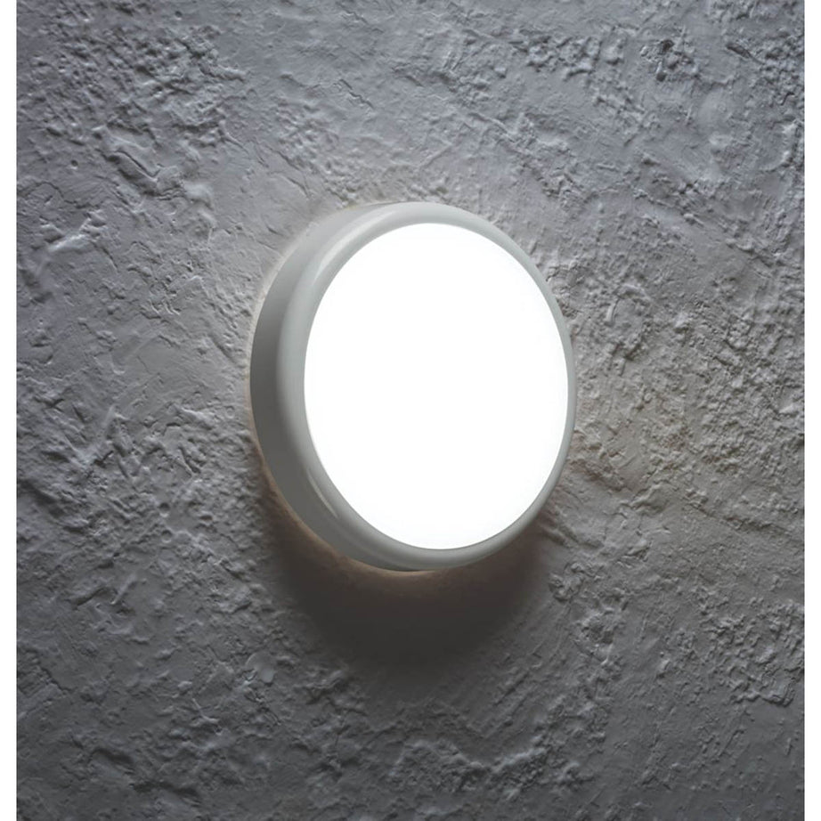 Knightsbridge LED Bulkhead Light Indoor Outdoor Switchable Emergency Round 20W - Image 2