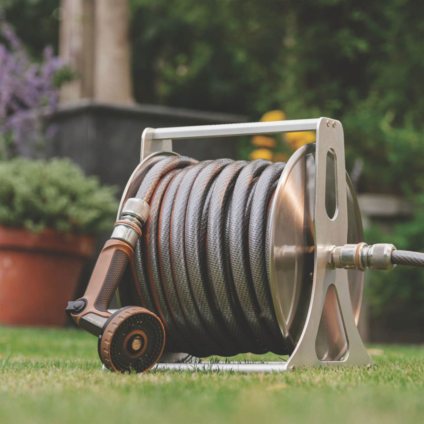 Garden Hose Reel Pipe Cart 30m 6 Spray Patterns Outdoor Watering Portable - Image 4