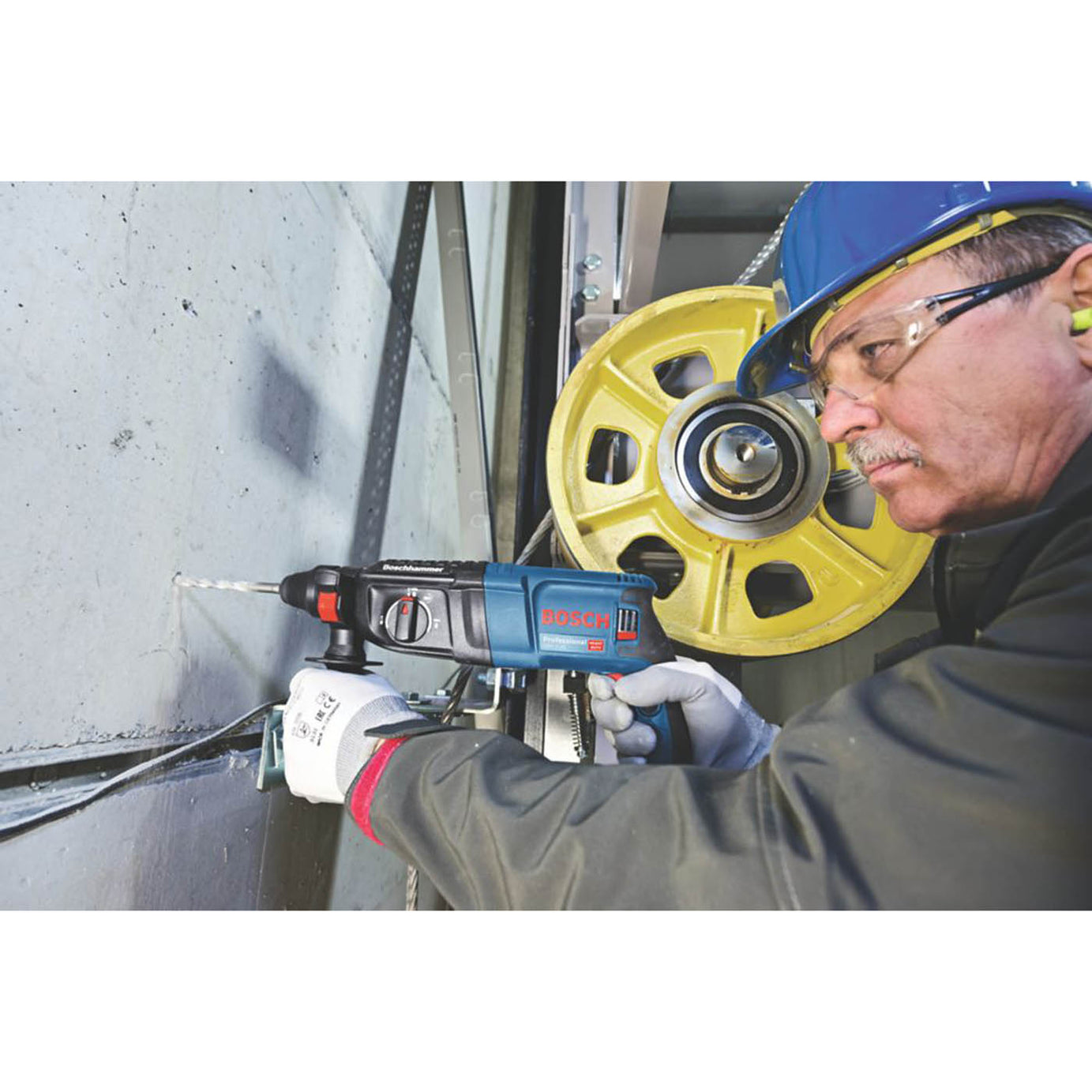 Bosch Hammer Drill SDS Plus Corded Electric Compact Powerful GBH 2-26 2.7kg 240V - Image 4
