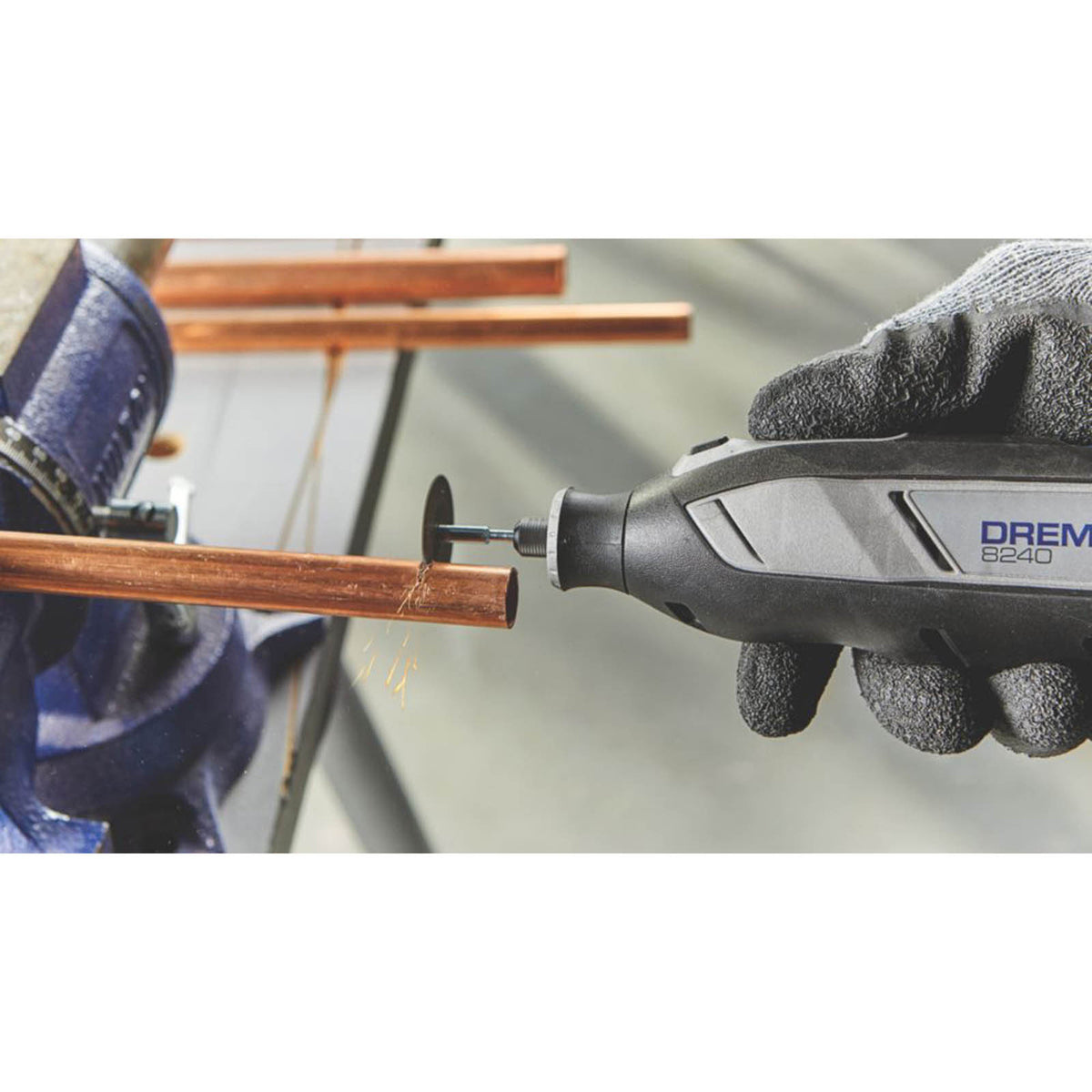 Dremel F0138240JB 12V 1 x 2.0Ah Li-Ion   Cordless Multi-Tool with Accessories 6 Piece Set - Image 4
